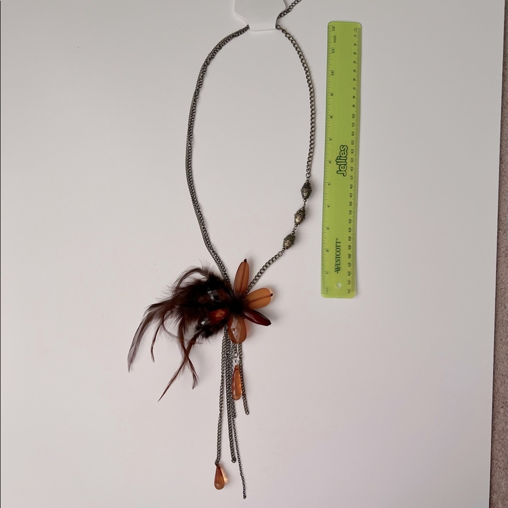 Long statement necklace - Picture 2 of 6